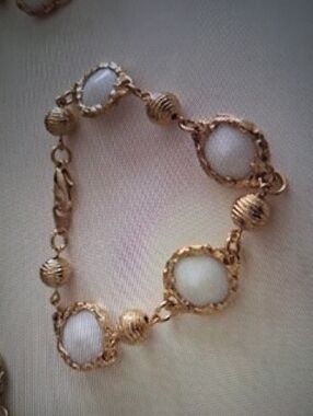 Vintage Korea White Lucite Milk Glass Bracelet Marked Excellent Condition.